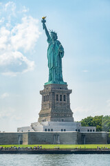Distant View of Statue of Liberty in New York  © Niaholisc