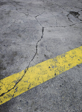 Yellow line on the asphalt