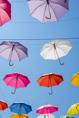 Obraz premium colorful umbrellas in the village of Aielli in Abruzzo