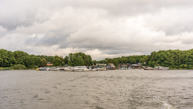Marina Eldenburg zwischen M&uuml;ritz und K&ouml;lpinsee in Mecklenburg-Vorpommern