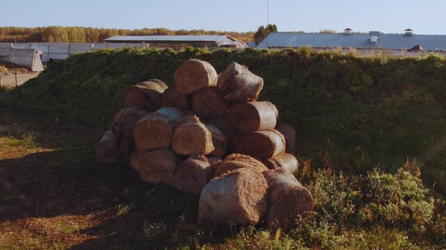 Haystacks, haystack pyramid, hay