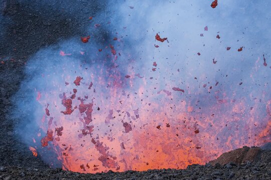 Active lava eruption on the Tolbachik volcano, Kamchatka, Russia