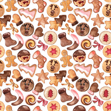 Christmas seamless pattern with gingerbread and chocolate cookies painted with watercolors isolated on transparent background