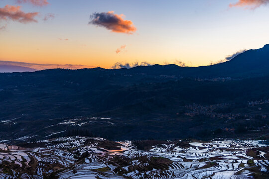 Aerial view of the terraced fields in Yuanyang, Yunnan Province	
