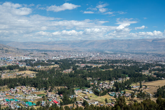 Huancayo, Peru (Per&uacute;) : A sweeping panorama from Cerro Achkamarca shows Huancayo extending across the Mantaro Valley beneath the central Andes. Dense urban districts occupy the valley.