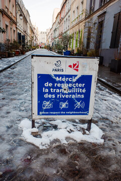 Interdiction de prendre des photos rue Cr&eacute;mieux
