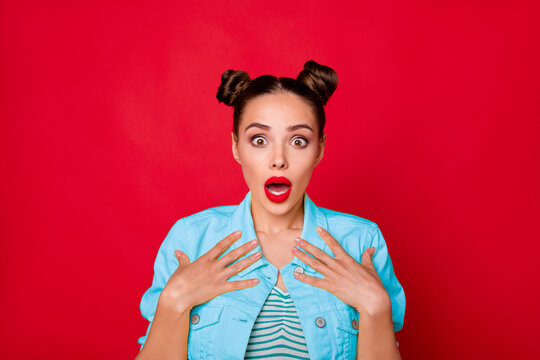 Photo of pretty lady listen unexpected blaming wear casual outfit isolated red background