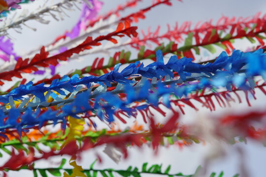 Bunga Manggar (Traditional Decoration): A traditional decoration made from colorful paper and thin wooden sticks, resembling a coconut tree. It is frequently used in traditional Malay wedding celebrat