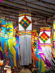 Traditional lanterns © Vinayak