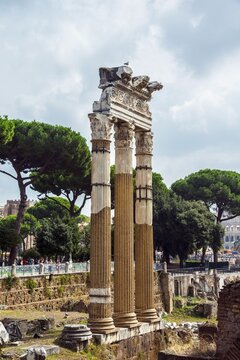 Temple of Castor and Pollux, 484 BC, Corinthian columns, Roman Forum, Rome, Lazio, Italy