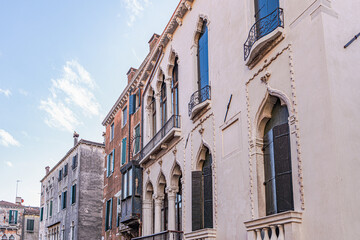 Fototapeta premium Beautiful architecture of narrow streets of Venice city
