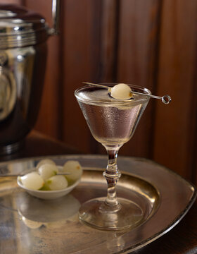 Gimlet with onion garnish 