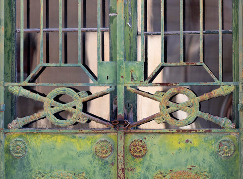 Antico cancello verde in ferro - Dettaglio