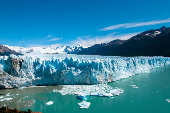 Perito Moreno Glacier in El Calafate - Argentina