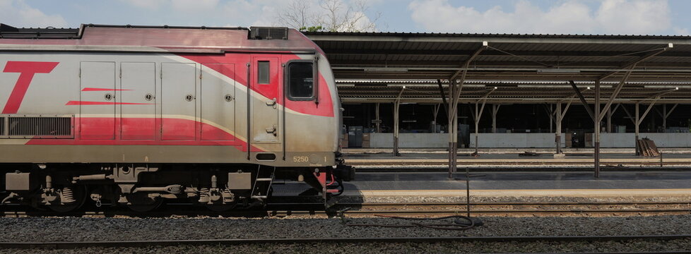 State Railway of Thailand QSY class Ultraman locomotive 5250 stationary at Hua Lamphong station in Thai capital Bangkok
