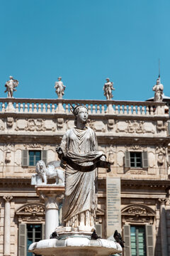 Madonna Verona Fountain
