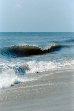 Waves crashing on the beach