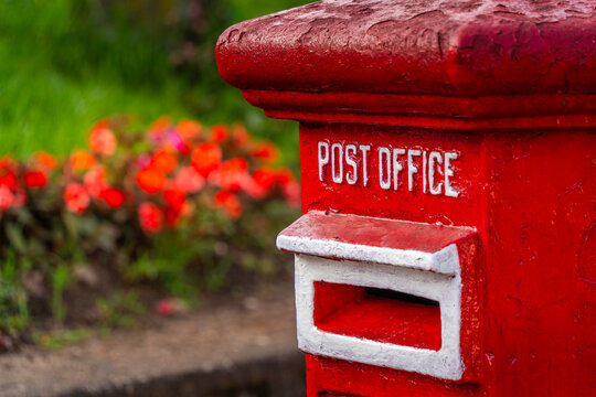 View of red post office box in the town of Nuwara Eliya, Nuwara Eliya, Kandy, Central Province, Sri Lanka