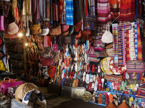 Maroc, les Souks de Marrakech 