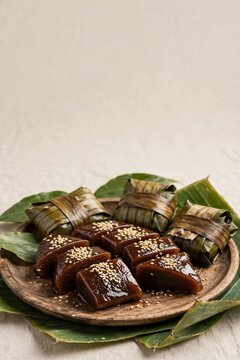 Jenang manten traditional Javanese wedding dodol sticky rice cake