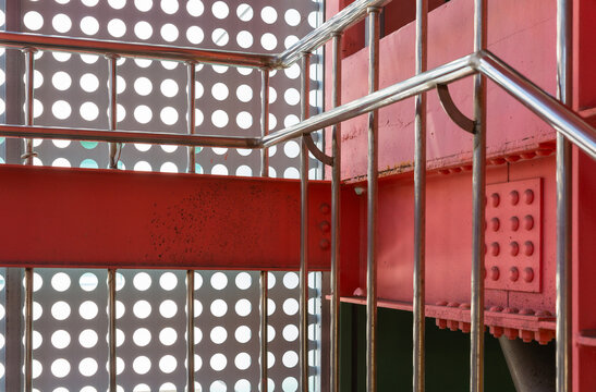 Parking Garage Red Steel Structure with Stainless Steel Handrail