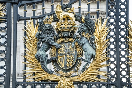 Emblem at Buckingham Palace, London, Great Britain