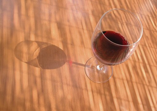 Glass of red vine