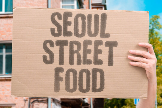 "Seoul street food" Night markets sizzle with snacks. SEOUL. MARKETS. SNACKS. NIGHT. STALLS.