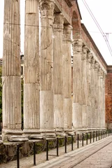 Columns of San Lorenzo, a group of ancient Roman ruins, consisting of sixteen tall Corinthian columns, Milan, Italy © Steve Lovegrove