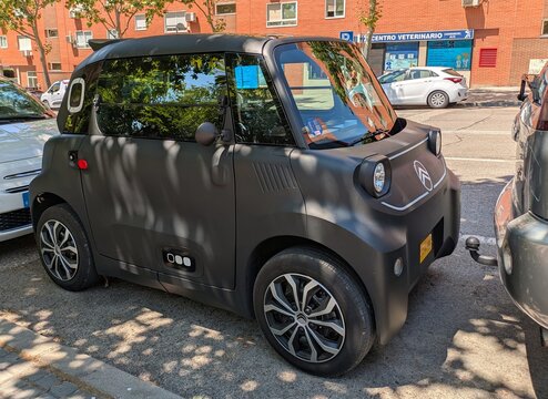 Vista en perspectiva de un cuadriciclo el&eacute;ctrico de dos plazas dise&ntilde;ado para la movilidad urbana, Citro&euml;n Ami. Madrid, Espa&ntilde;a, 5 de julio de 2026