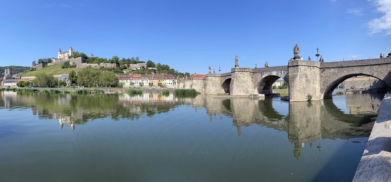Old Main Bridge, Marienberg Fortress, Landmark, Main, UNESCO World Heritage Site, Reflection in the Main, Panorama, W&uuml;rzburg, Romantic Road, Franconia, Bavaria, Germany