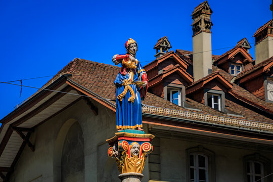Anna Seiler Fountain with Temperance statue on Marktgasse in Bern, Switzerland.