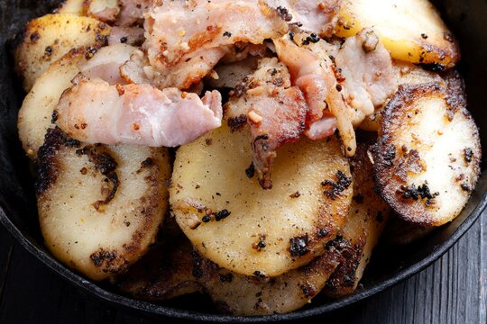 rustic skillet potatoes with bacon