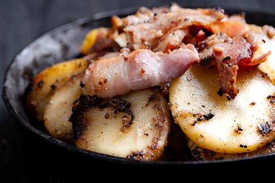 rustic skillet potatoes with bacon