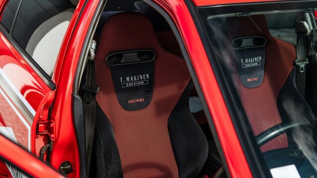 Mitsubishi Lancer Evolution VI Tommi M&auml;kinen Edition Recaro bucket seat