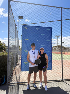 Mixed double pickleball players win bronze medals