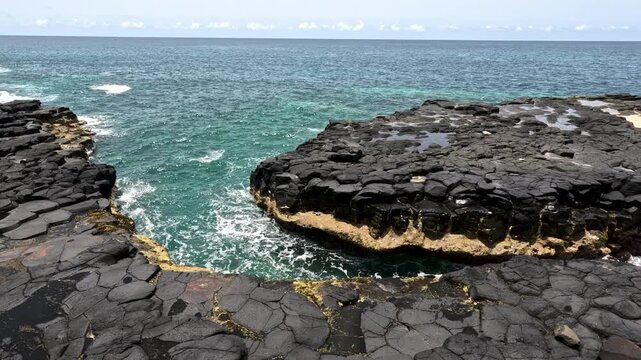 Boca do Inferno, Volcanic basalt columns on the coast of S&atilde;o Tom&eacute; and Pr&iacute;ncipe
