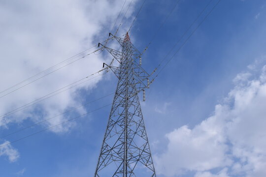送電塔 高電圧交流