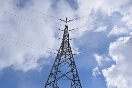 送電塔 高電圧交流