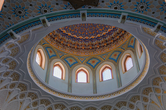 Discover the cultural and architectural heritage of Tashkent, Uzbekistan, featuring the Hazrati Imam Complex, Chorsu Bazaar, Amir Timur Square, Independence Square and the famous Tashkent Metro