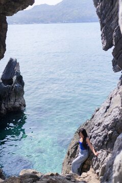Serene Vacation Spot on Koh Si Chang Island in Chonburi Province