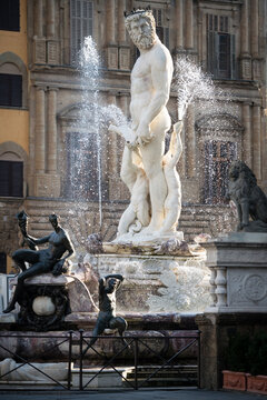Neptune&rsquo;s Fountain by Bartolommeo Amanatti on Piazza della Signoria in Florence, Italy