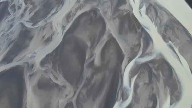 River braids in the highlands of Iceland from above