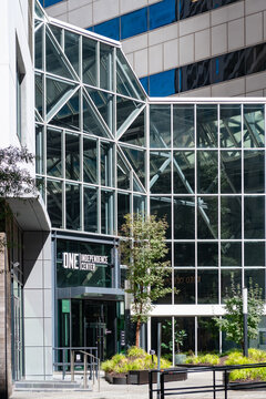 The entrance to One Independence Center in uptown Charlotte, NC on Independence Square at Trade and Tryon streets