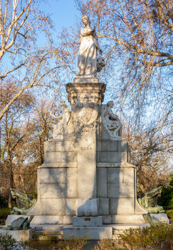 Cuba monument in Buen Retiro park, Madrid, Spain