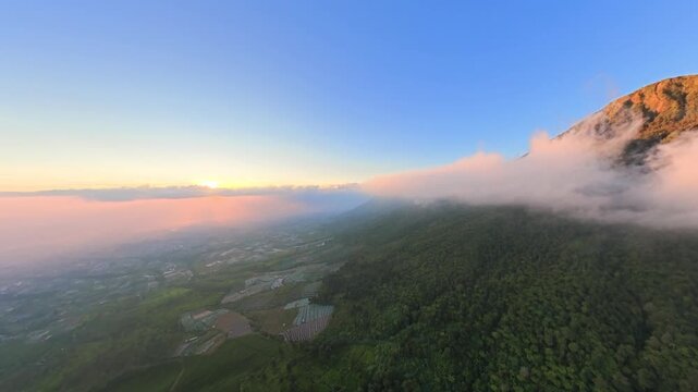Cloud Mountain
Sindoro Mountain, Wonosobo, West Java, Indonesia