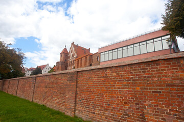 Architektura gotycka z murem obronnym, Toruń, Polska, Architecture gothique, Toruń, Pologne © 123108 Aneta