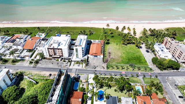 The Tamba&uacute; neighborhood is famous for its urban beach, Tamba&uacute; Beach with crystal clear waters and white sand, with tourist infrastructure, hotels, restaurants and shops. Jo&atilde;o Pessoa. Brazil, 2025