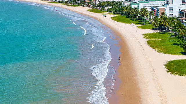 The Tamba&uacute; urban beach, with crystal clear waters and white sand, with tourist infrastructure, hotels, restaurants and shops. Jo&atilde;o Pessoa, Para&iacute;ba, Brazil, 2025