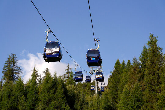 Gaislachkogelbahn gondola cabins ascending Mount Gaislachkogl to 007 Elements, an interactive cinematic installation dedicated to James Bond on sunny day on August 12, 2026 in Solden, Austria.